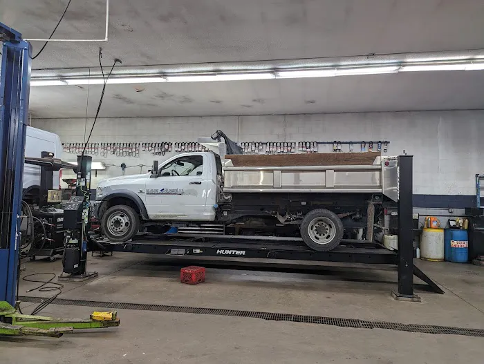 Bob's Garage & Towing 9