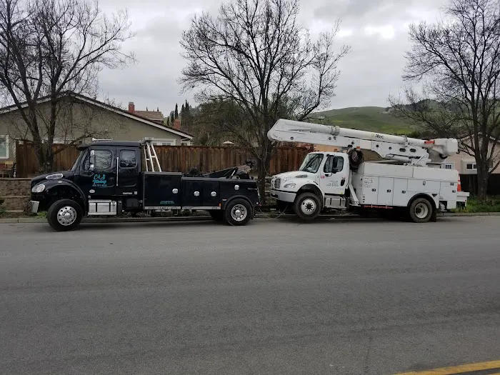 C and S Towing 4