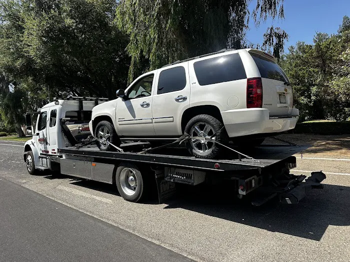 Dean Martin Towing + Recovery 7