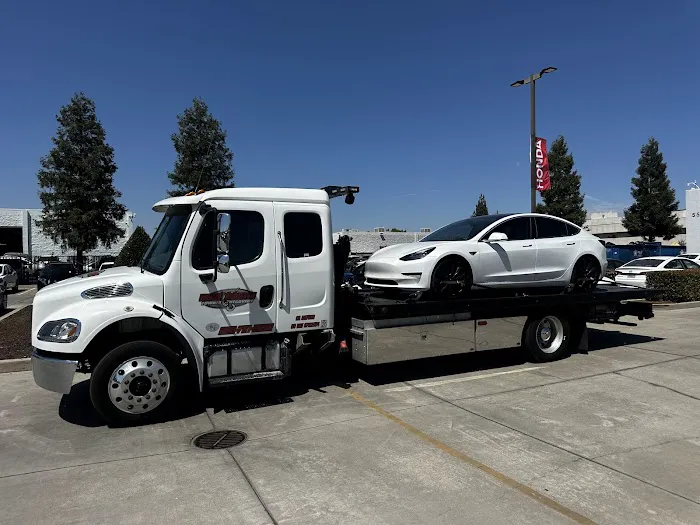 Dean Martin Towing + Recovery 9