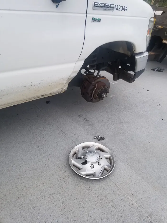 Limitless Towing, Tire, & Lube 3