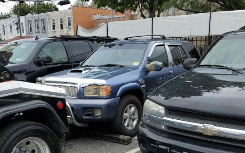 queens wrecker service