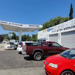 Nino's Auto Repair ico