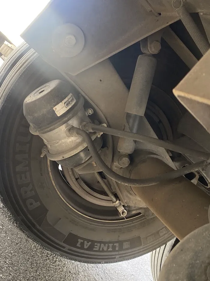 tiger mobile truck trailer repair & tire 3