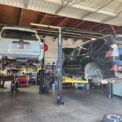 Seiko's Auto Service - Auto Repair Service for Honda, Acura, Subaru, Toyota, Hybrid and Lexus in Monrovia CA ico