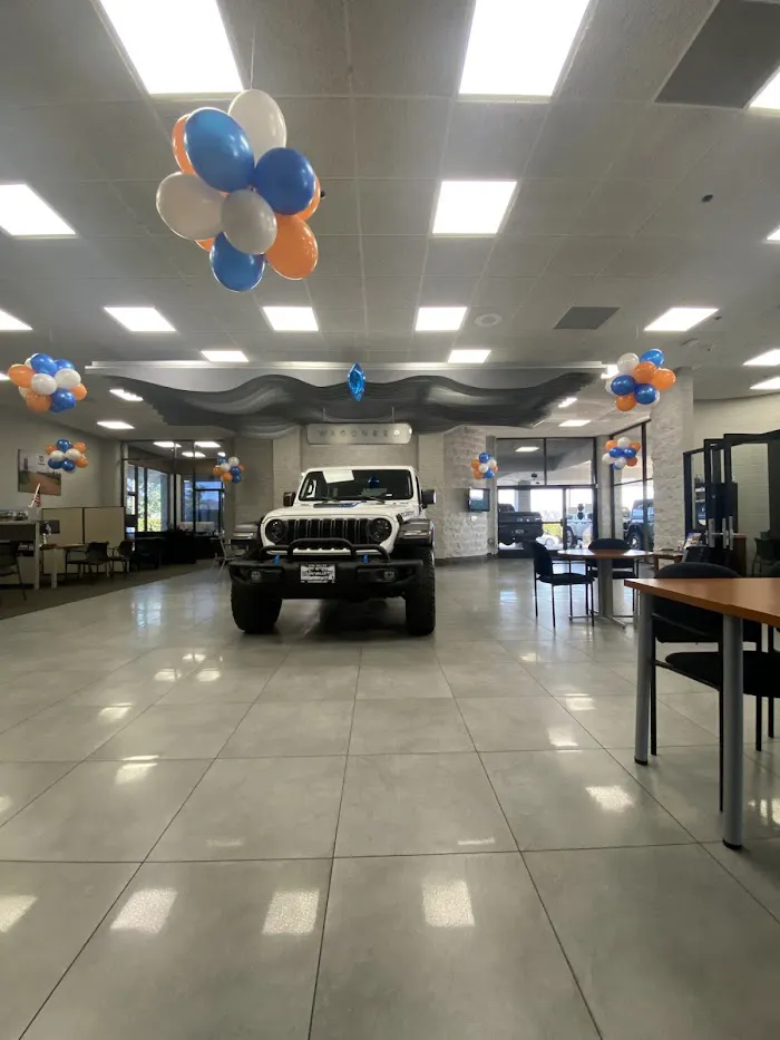 Simi Valley Chrysler Dodge Jeep RAM | New & Used Car Dealer 2