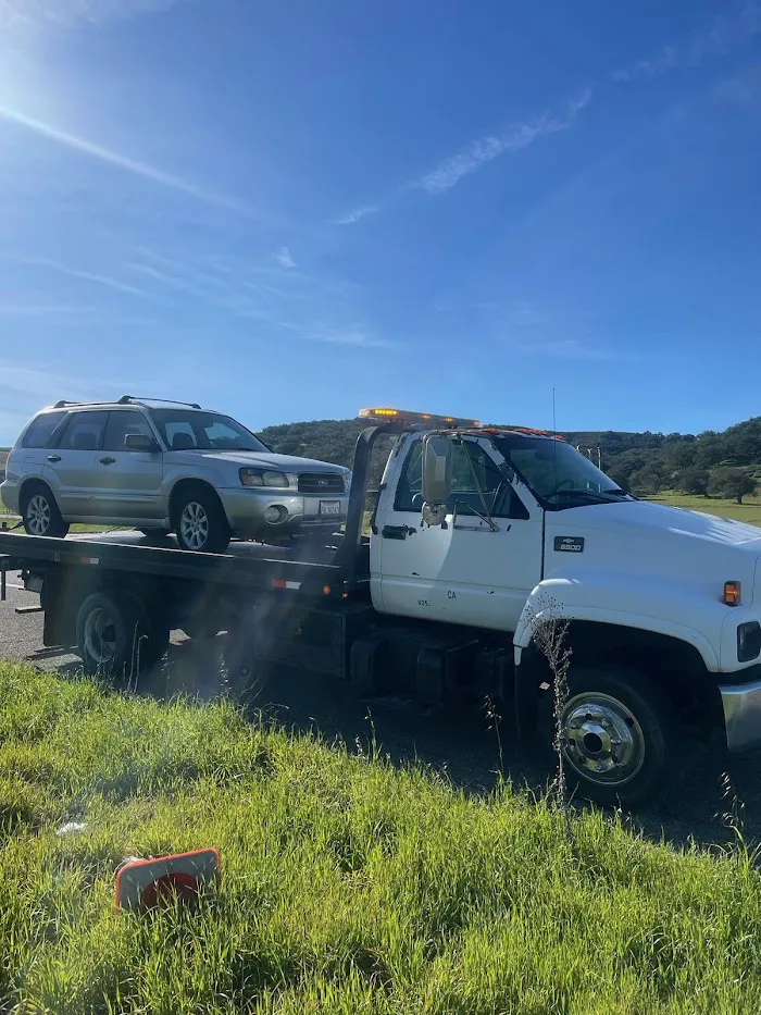 Eric's Auto Towing & Tire 3