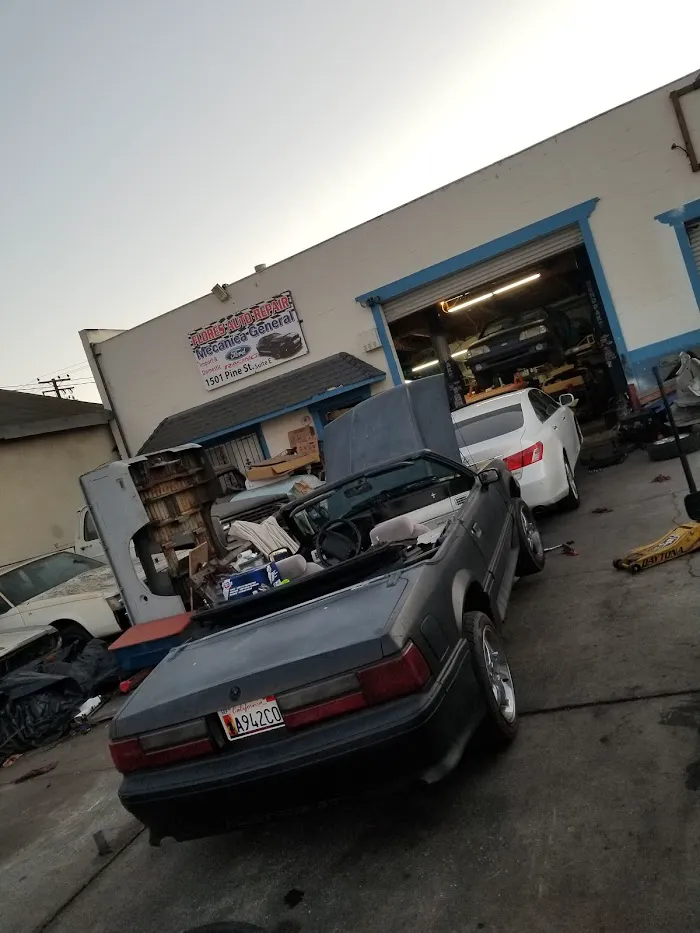 Flores Auto Repair 4