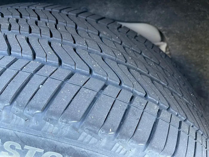 Jr's Tires 2