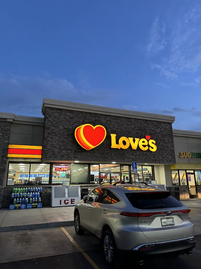 Love's Travel Stop 0