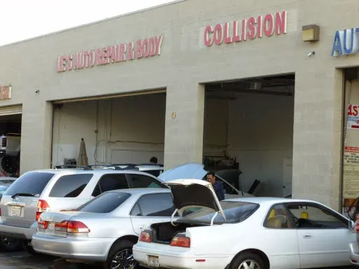 Le's Auto Repair & Body 3