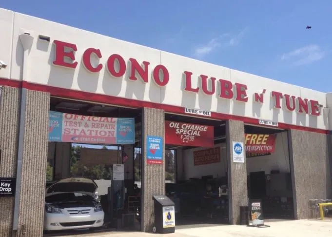 Econo Lube N' Tune & brakes 4