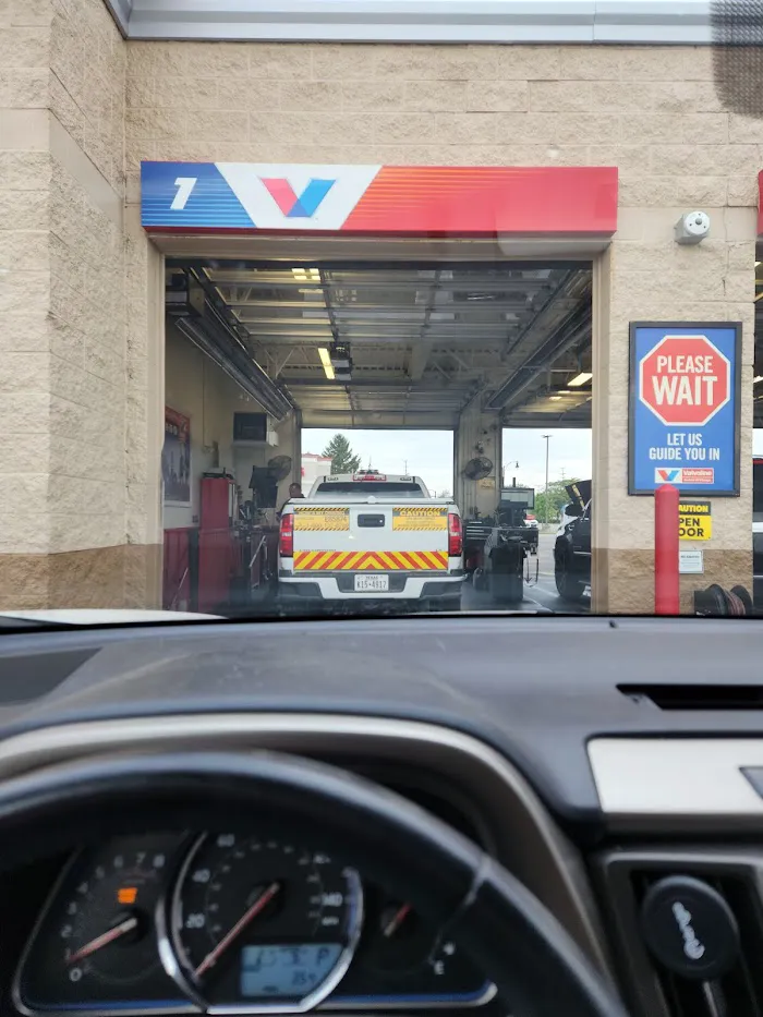 Valvoline Instant Oil Change 8