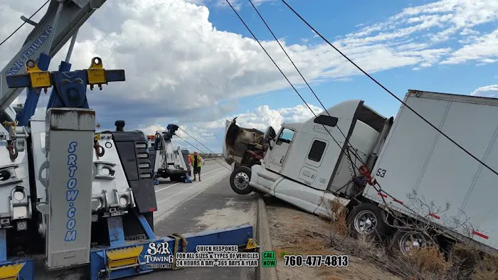 S & R Towing Inc. - Valley Center 7