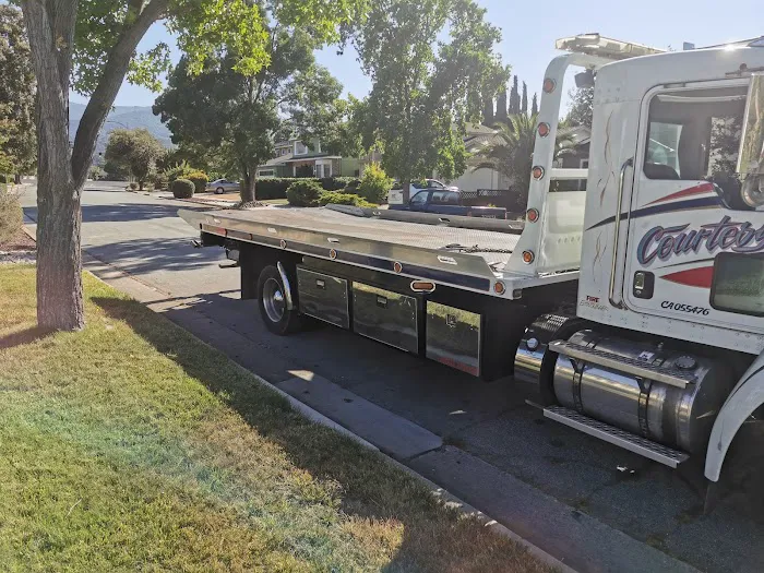 Courtesy Tow 1