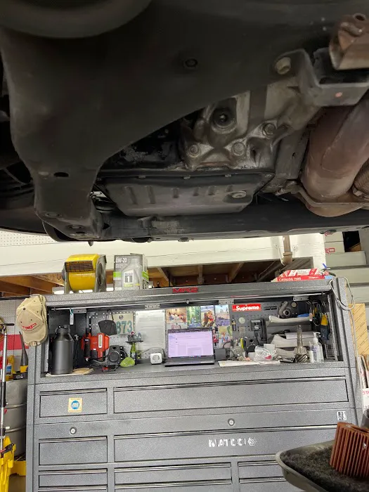 SLT AUTO REPAIR 4