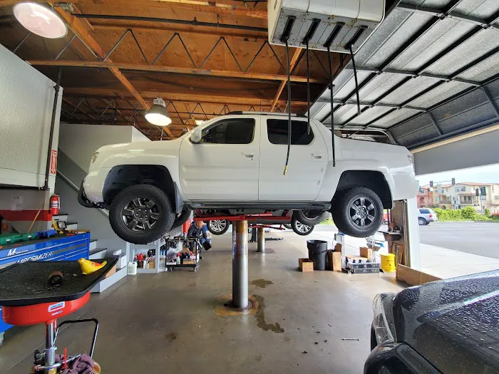 SLT AUTO REPAIR 9
