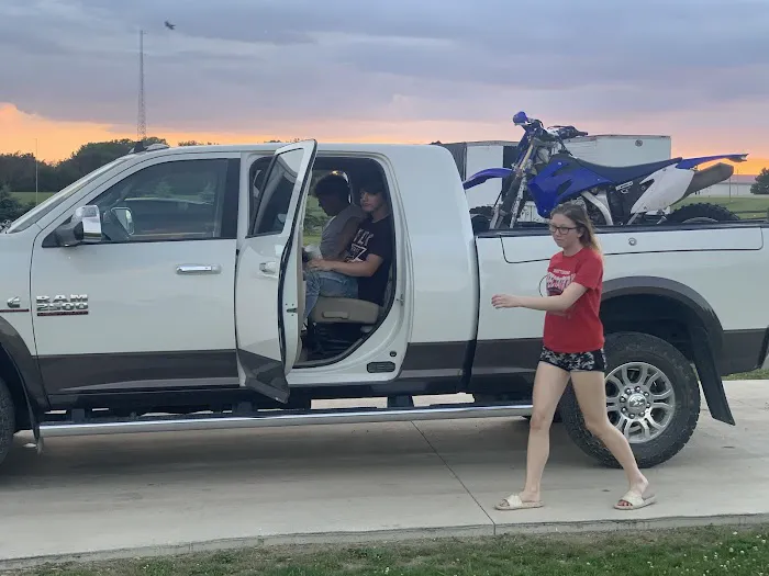 Russ' Repair, towing & recovery 5