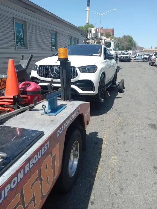 Louie Towing BK 9