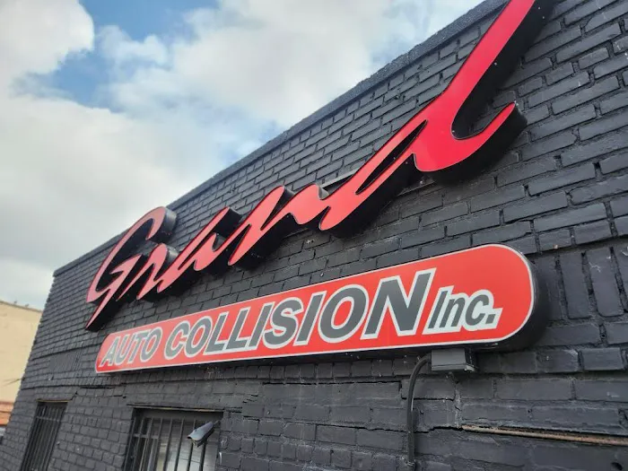 Grand Auto Collision Inc. 7