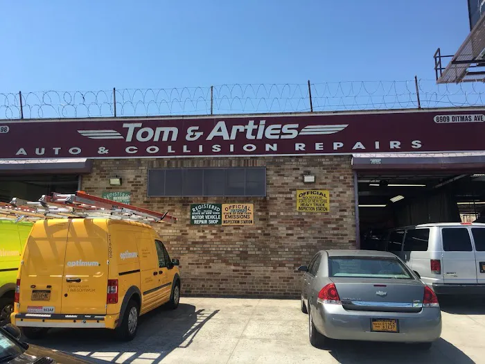 Tom And Arties Auto And Collision Repair 4