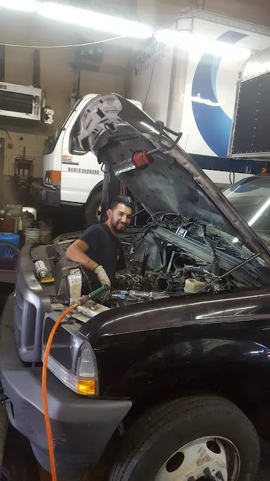 5th Ave Auto and Truck Repair 8