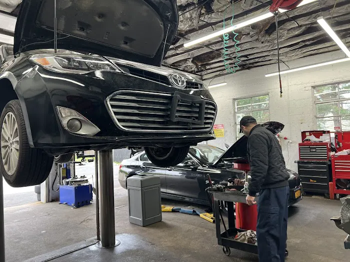 Royale Auto Repair Center - NYS Inspection Station-Professional Mechanic 2