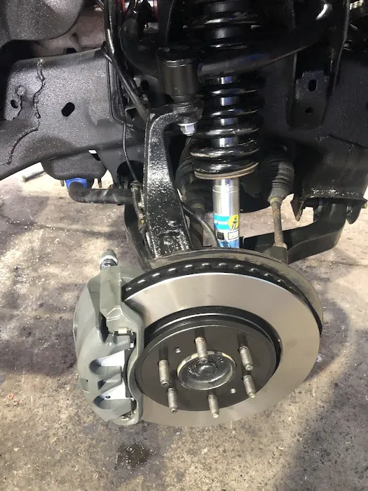 Los Brother’s Auto Repair & Towing 2