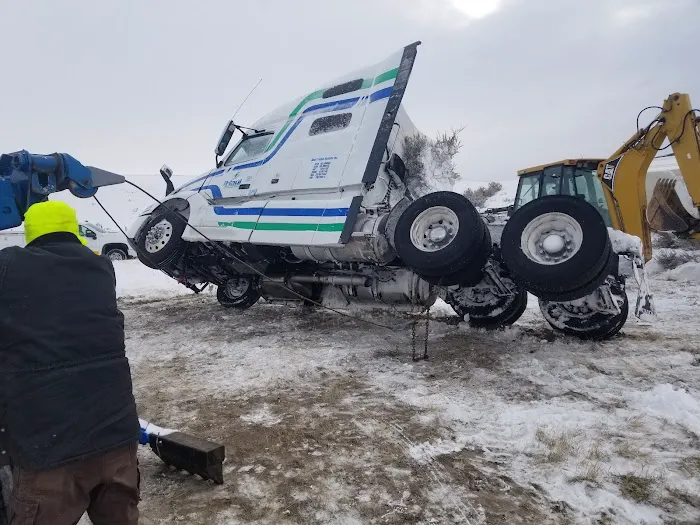 Mad Dog Towing 7