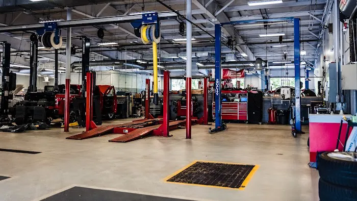 Lia Nissan Saratoga Auto Repair & Service Center 8