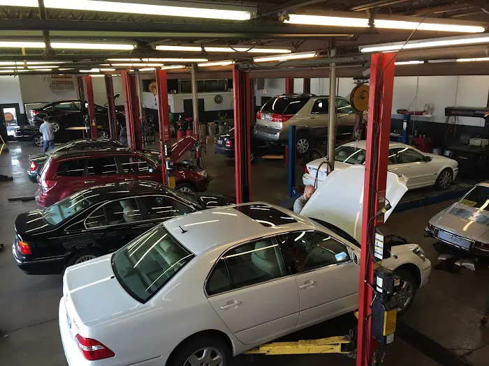 Becker Service Center 2