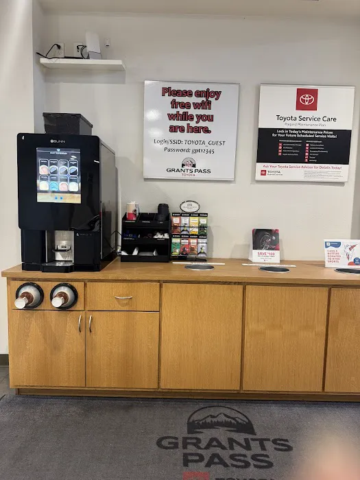 Service - Grants Pass Toyota 3