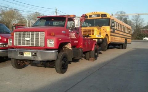 Fanelle's Auto Repair & Towing