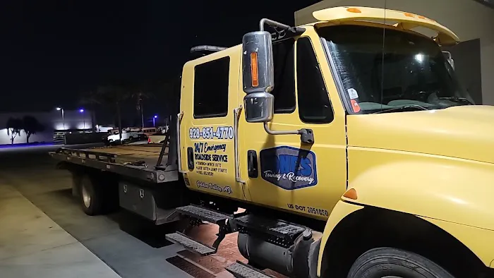 Jones Towing 0