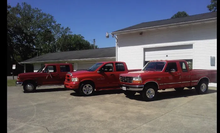 Fuzz Houser & Sons Automotive 3