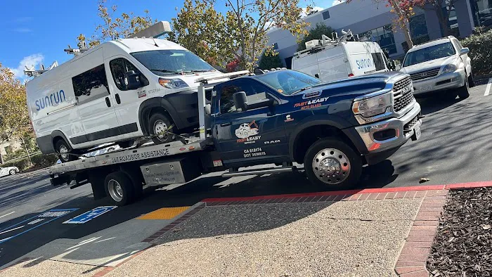 Fast & Easy Towing & Auto glass 3