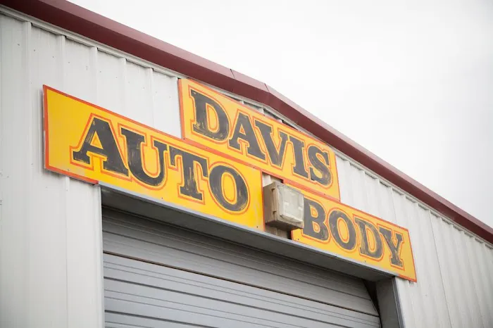 Davis Body Shop 0