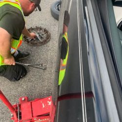 Hooked UP Towing and Roadside Assistance ico
