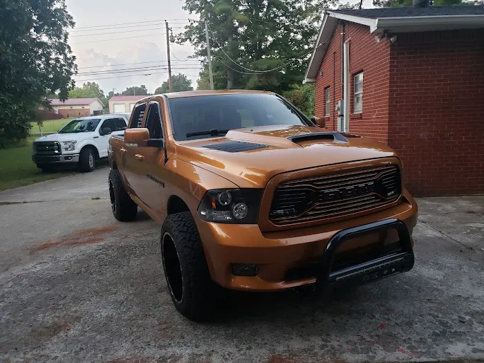 DeFew's Body shop & Custom paint 5