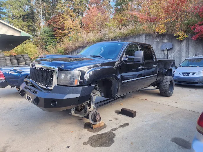 JR'S Automotive 9