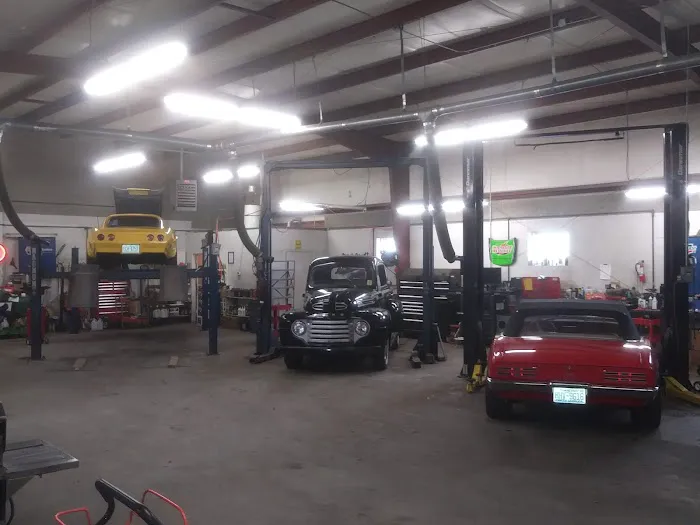 Van's Auto Service 5