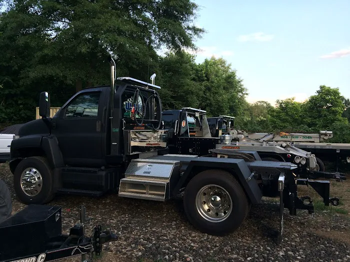Whitt Auto Diesel Service & Towing 0