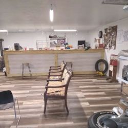 Danieltown Tire and auto ico
