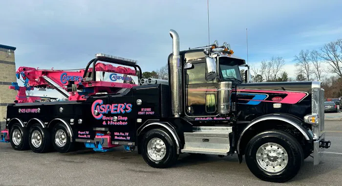 Casper's Wrecker - Heavy Duty, Semi Trailer & Car Towing Services 2