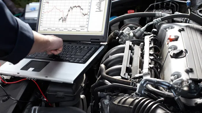 Henry's Automotive 0