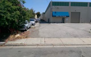 tom's body shop llc