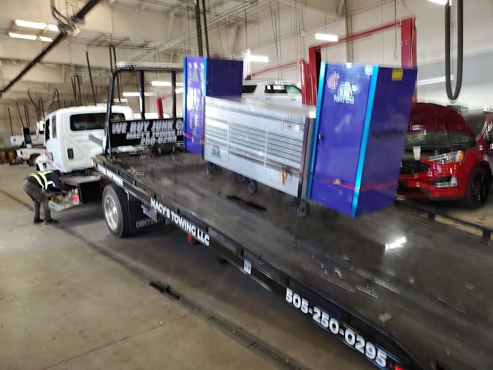 Macy's Towing LLC 5