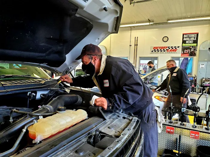 Victory Lane Quick Oil Change (Howell, S. Michigan Avenue) 2