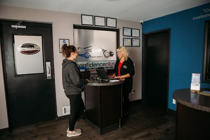 Tamrox Automotive 0