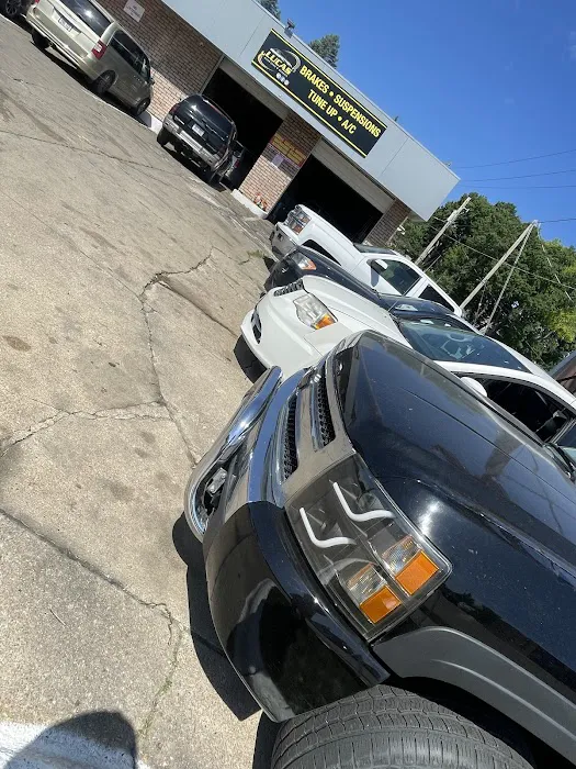 Luca’s auto lube & service 7